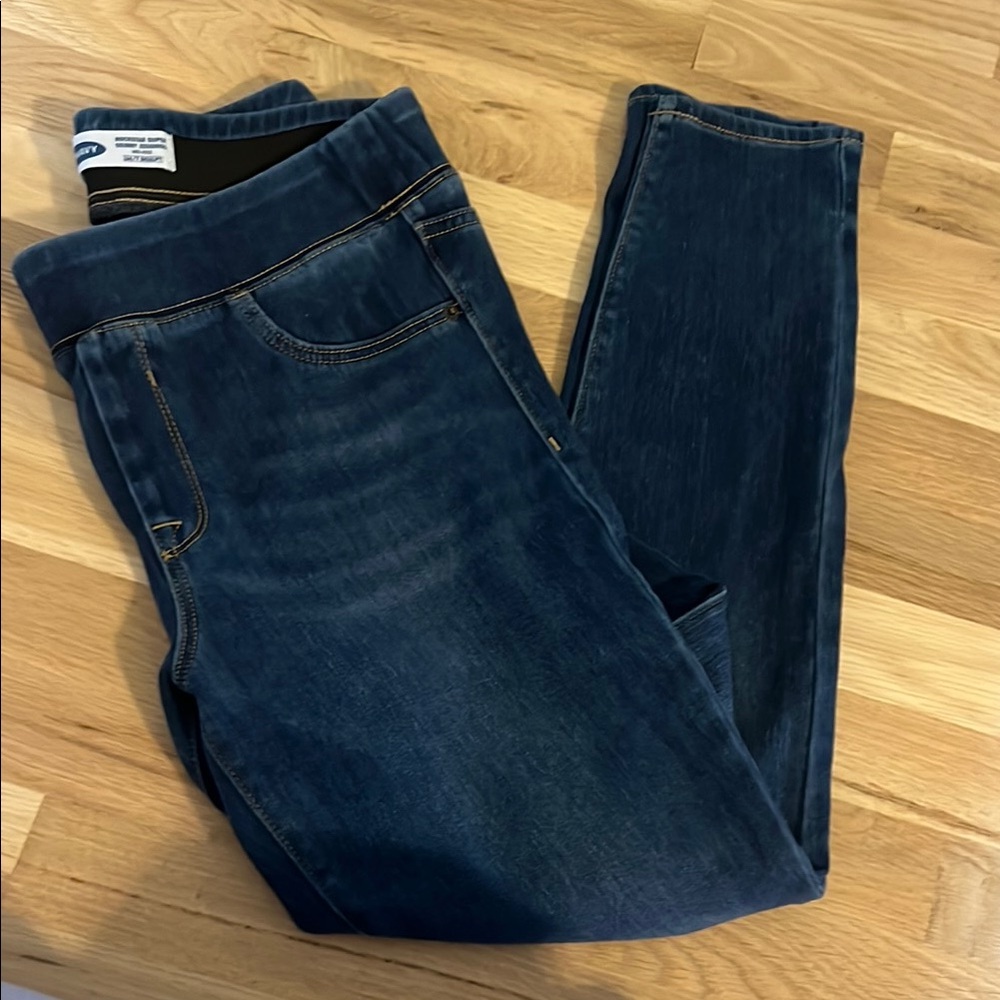 Blue Jeggings with Skinny Fit and Faded Look